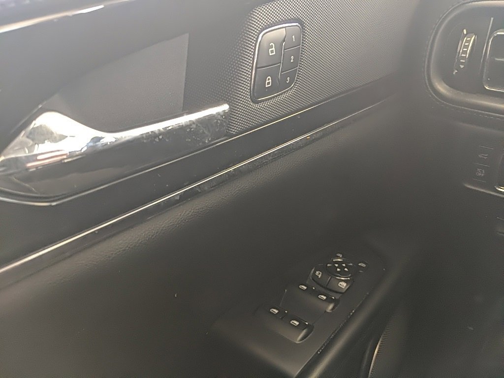 Certified 2022 Lincoln Nautilus AWD w/ Premium Package image 24