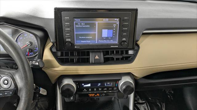 Used 2020 Toyota RAV4 LE FWD image 23