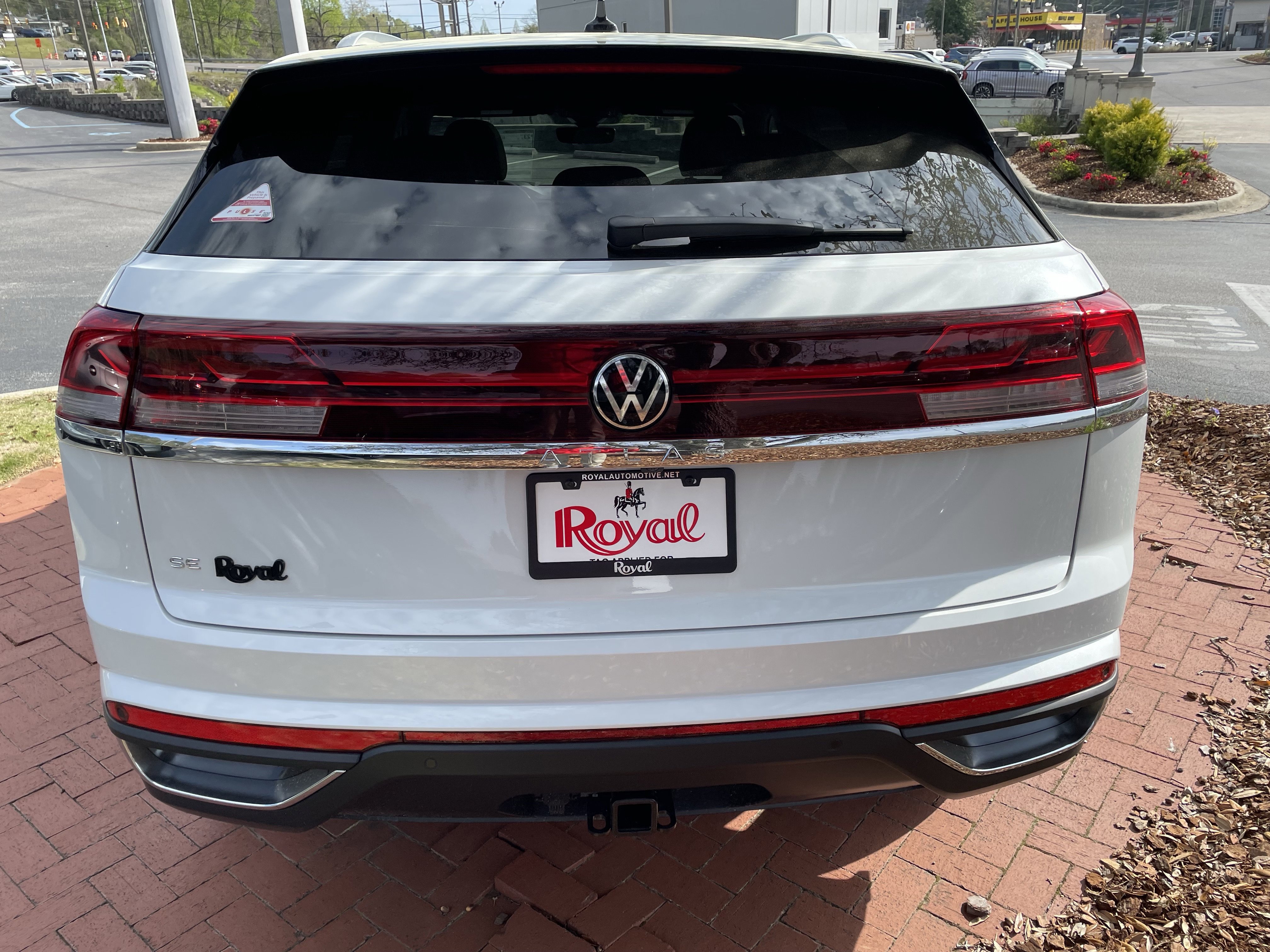 New 2026 Volkswagen Atlas Cross Sport SE image 5