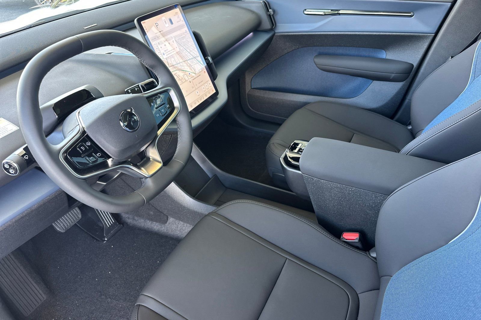 New 2026 Volvo EX30 Ultra w/ Climate Package AWD/4WD image 10