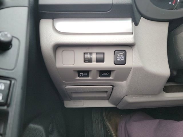 Used 2015 Subaru Forester 2.5i Touring w/ Eyesight & Navigation System image 14