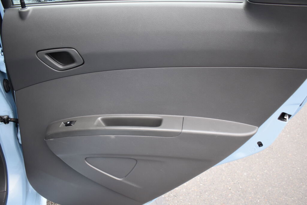 Used 2016 Chevrolet Spark LT image 22