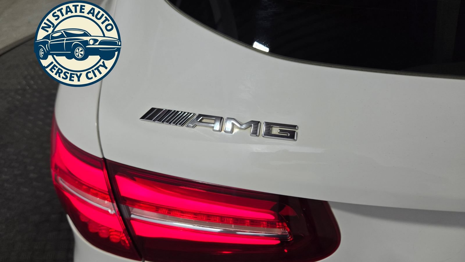 Used 2018 Mercedes-Benz GLC 43 AMG 4MATIC w/ Multimedia Package image 33