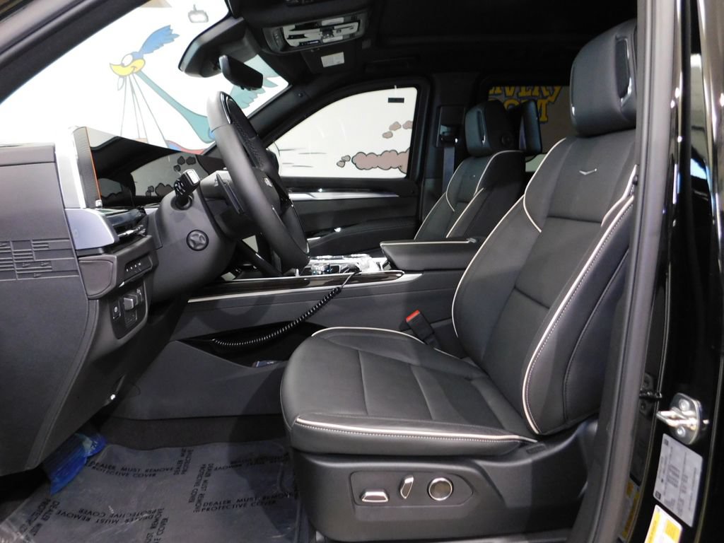 Used 2026 Cadillac Escalade ESV Luxury AWD/4WD image 32