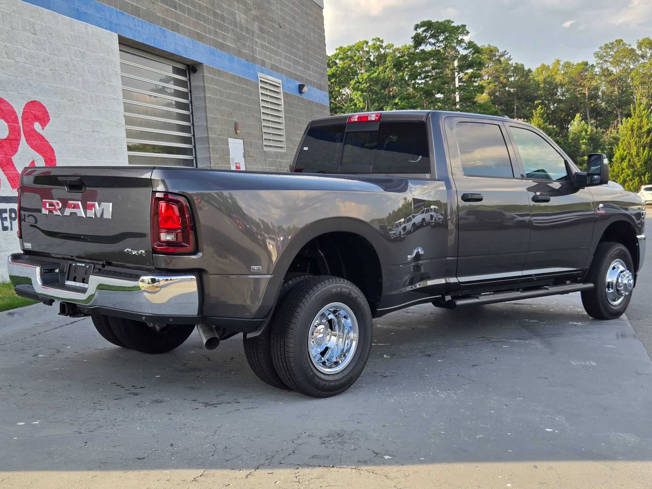New 2026 RAM 3500 Tradesman AWD/4WD image 7