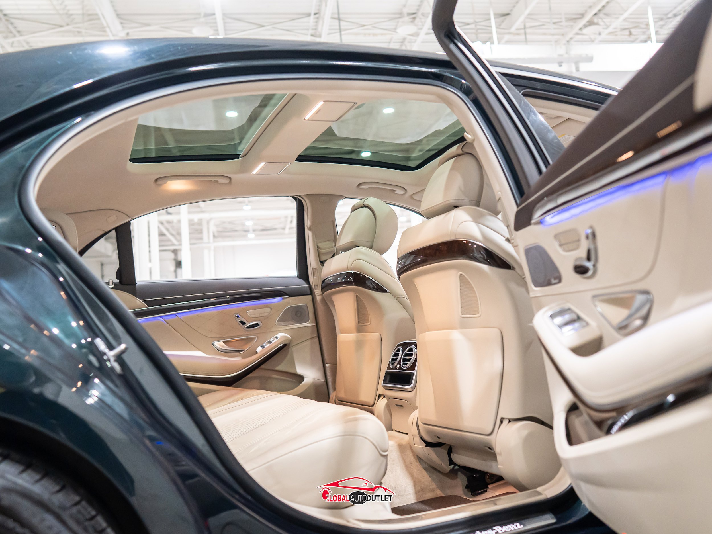 Used 2018 Mercedes-Benz S 560 4MATIC Sedan image 19