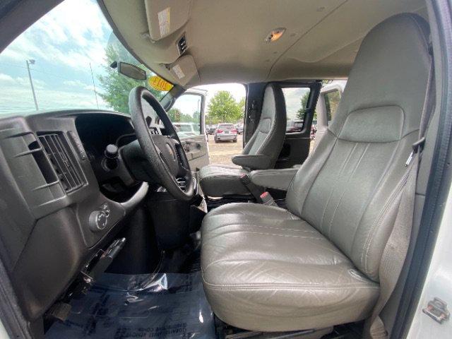 Used 2013 Chevrolet Express 3500 LS RWD image 16