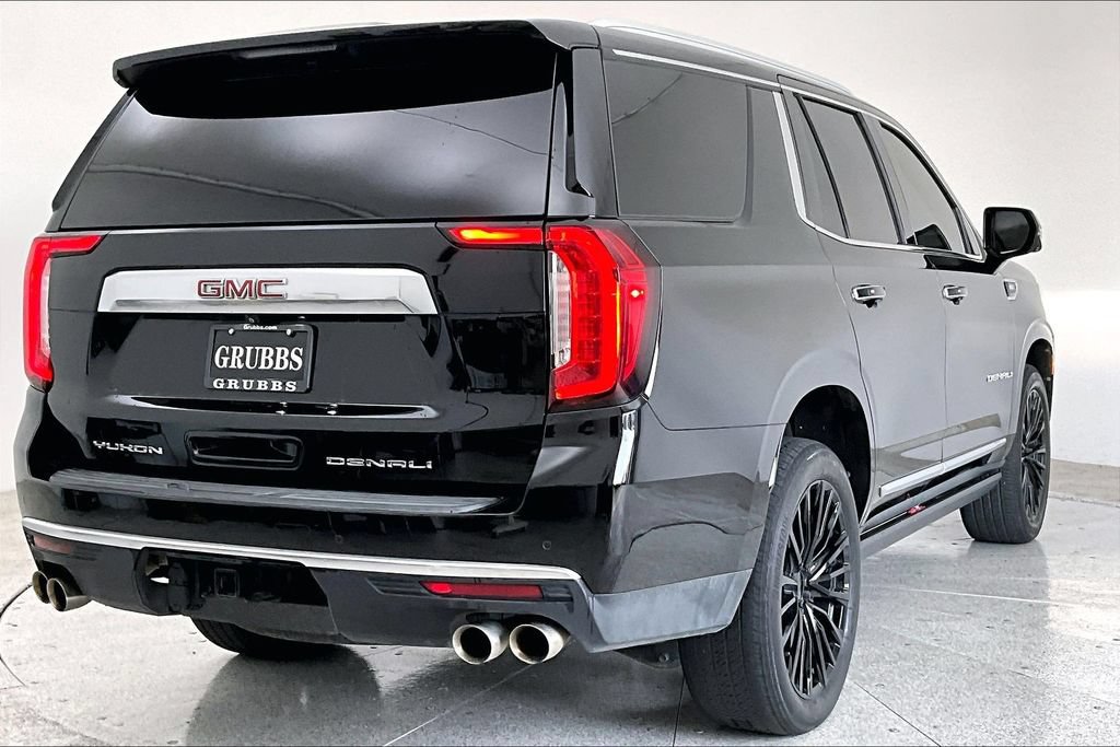 Used 2023 GMC Yukon Denali AWD/4WD image 2