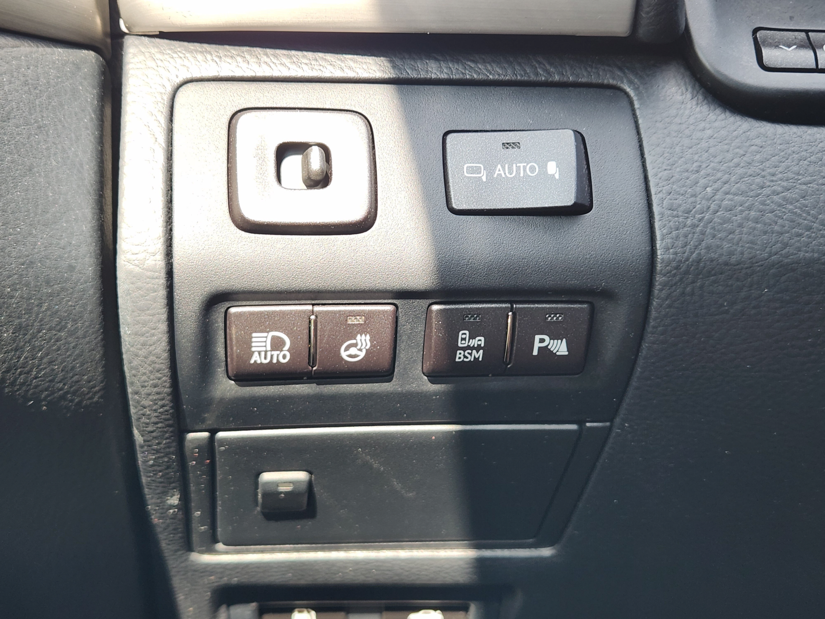 Used 2016 Lexus LS 460 L RWD image 19