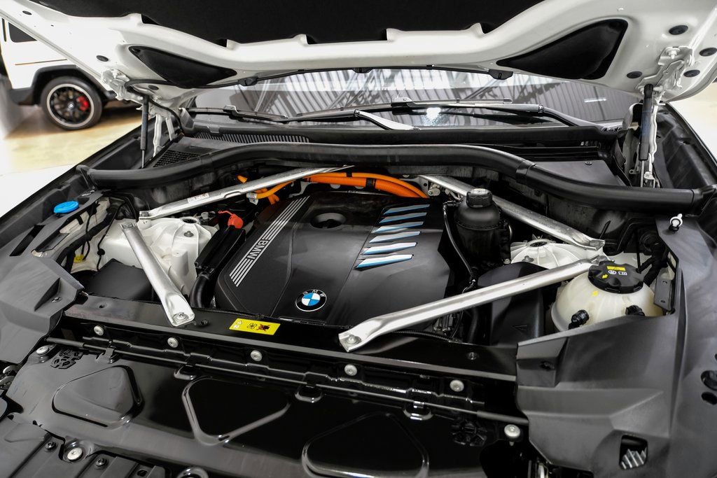 Used 2023 BMW X5 xDrive45e image 44