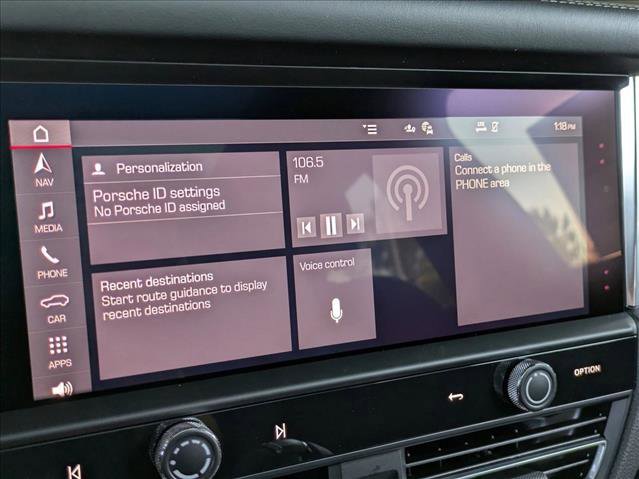 Certified 2025 Porsche Macan Turbo image 17