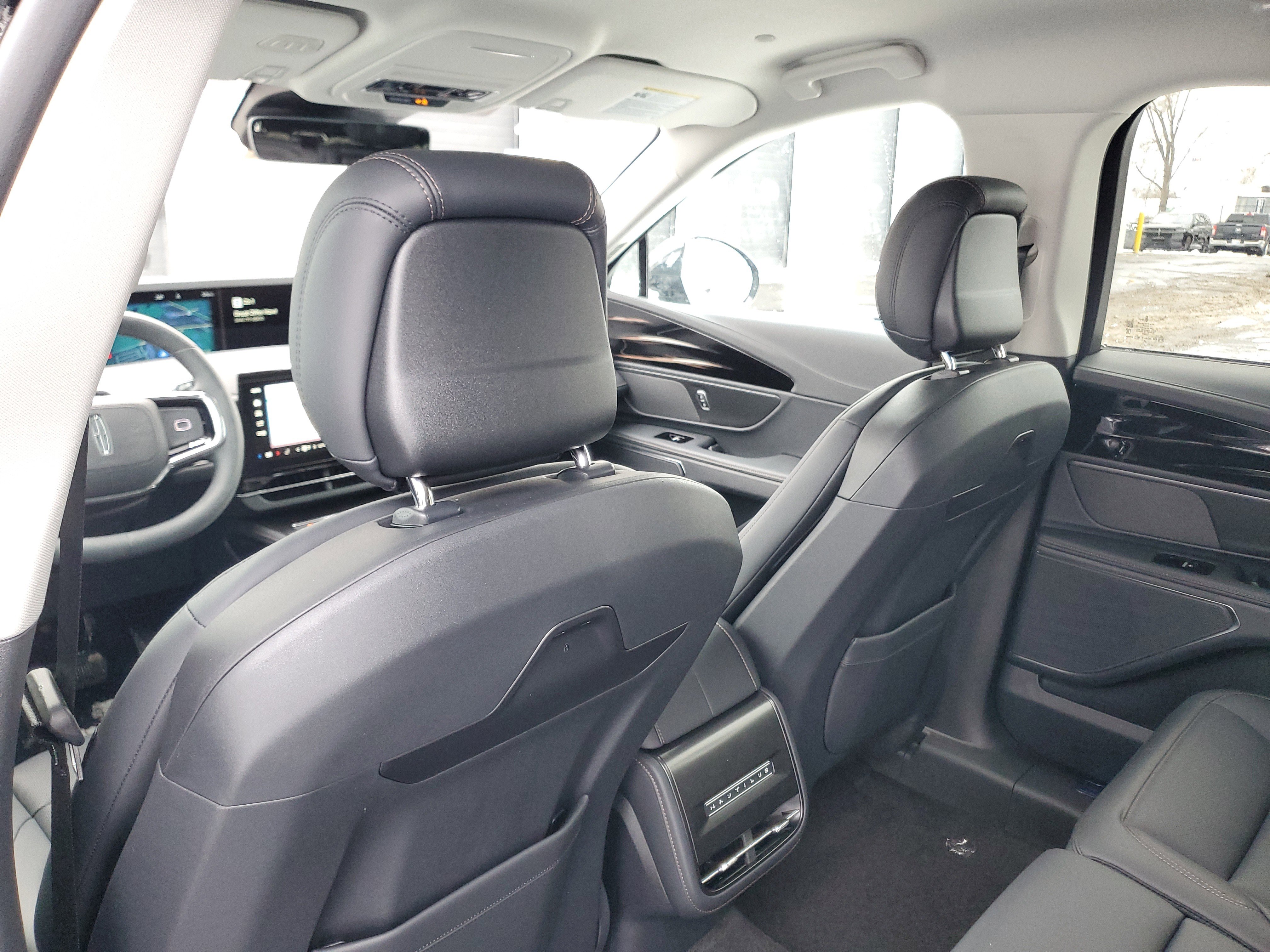 New 2026 Lincoln Nautilus Premier image 28