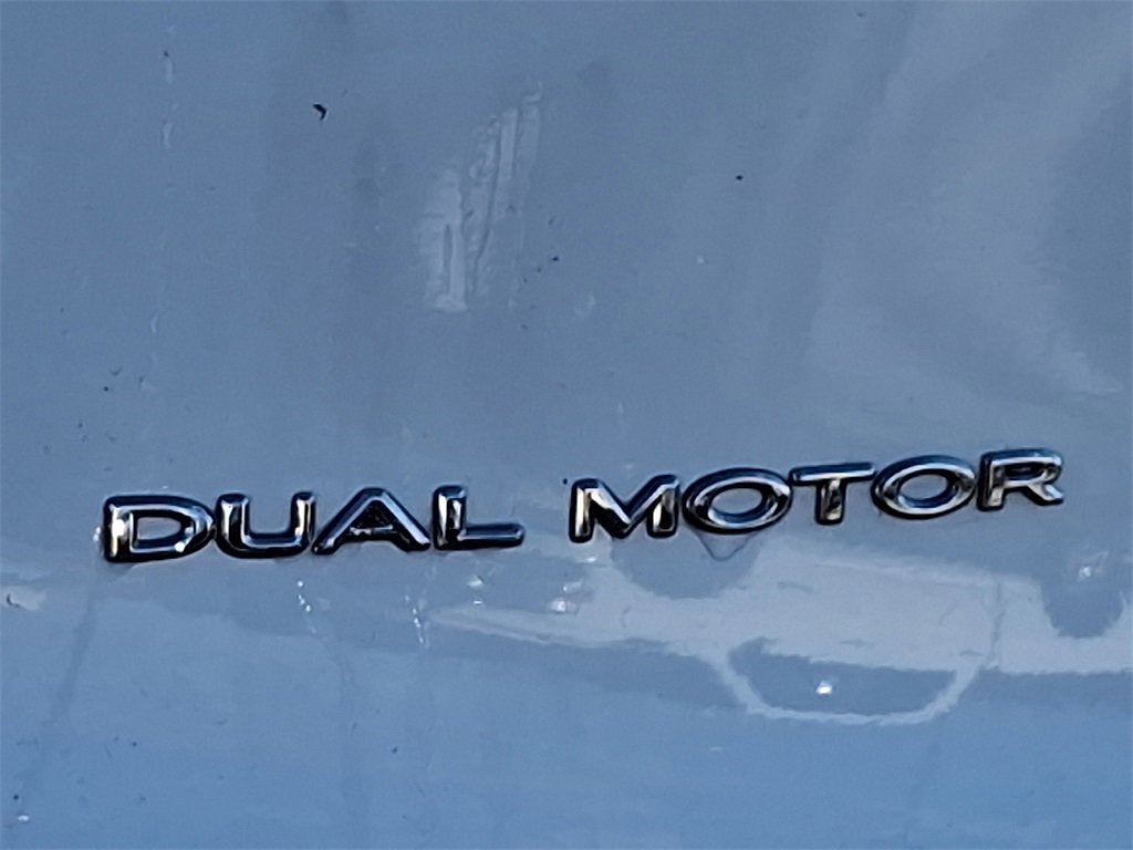 Used 2023 Tesla Model Y Long Range image 29