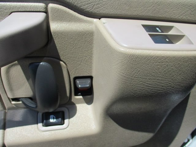 Used 2021 Chevrolet Express 3500 w/ Power Convenience Package RWD image 18