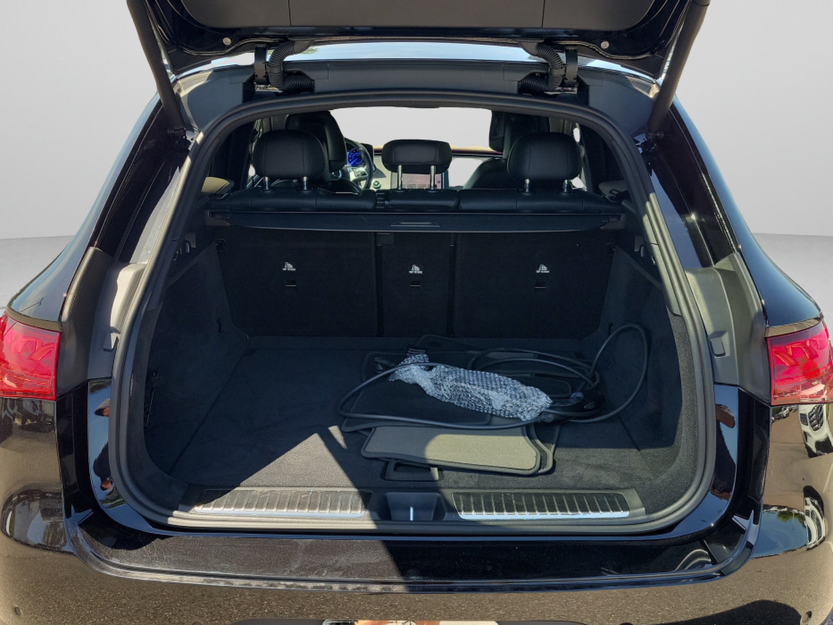 Certified 2023 Mercedes-Benz EQE 350+ SUV image 5