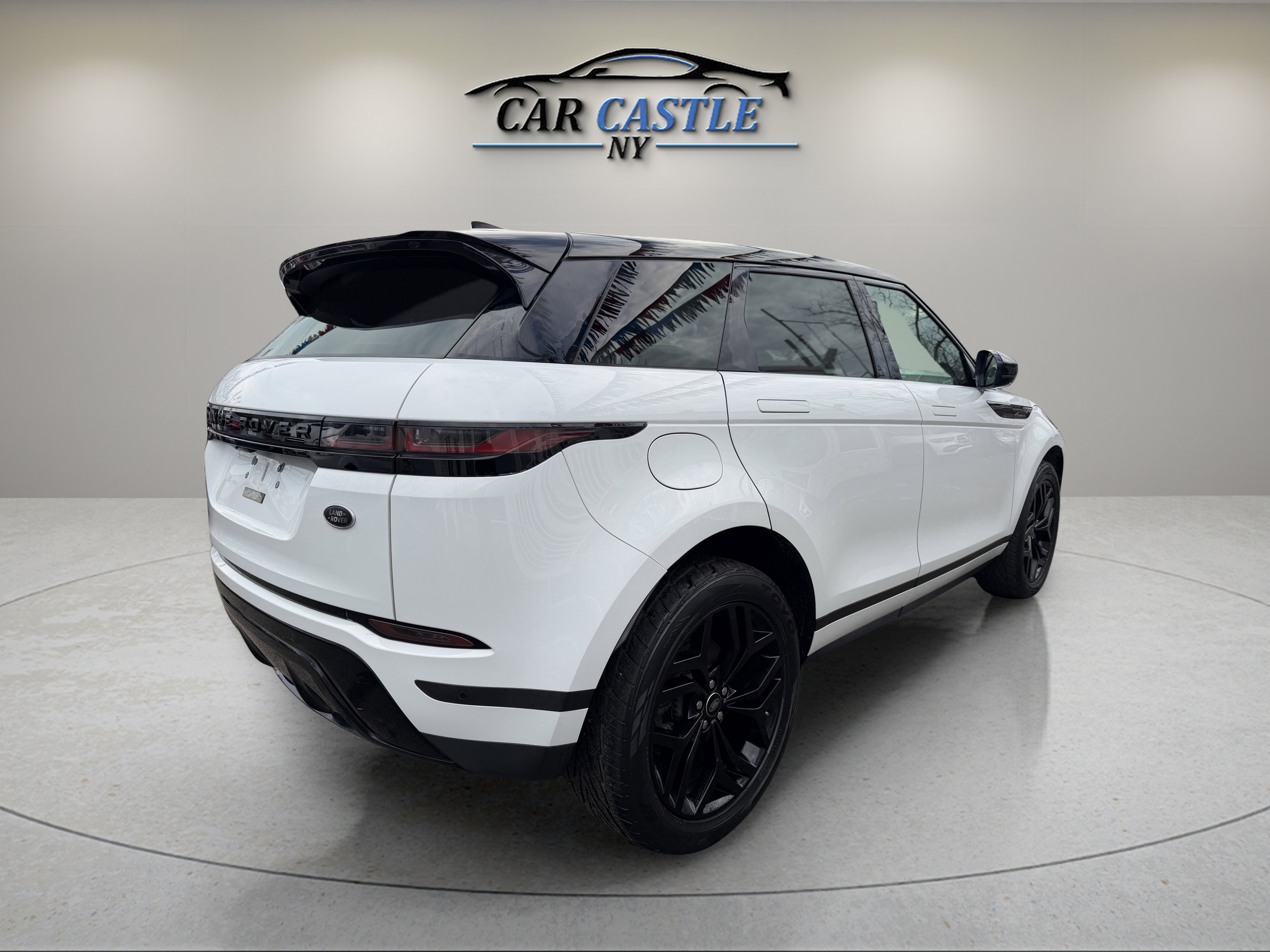 Used 2020 Land Rover Range Rover Evoque S image 8