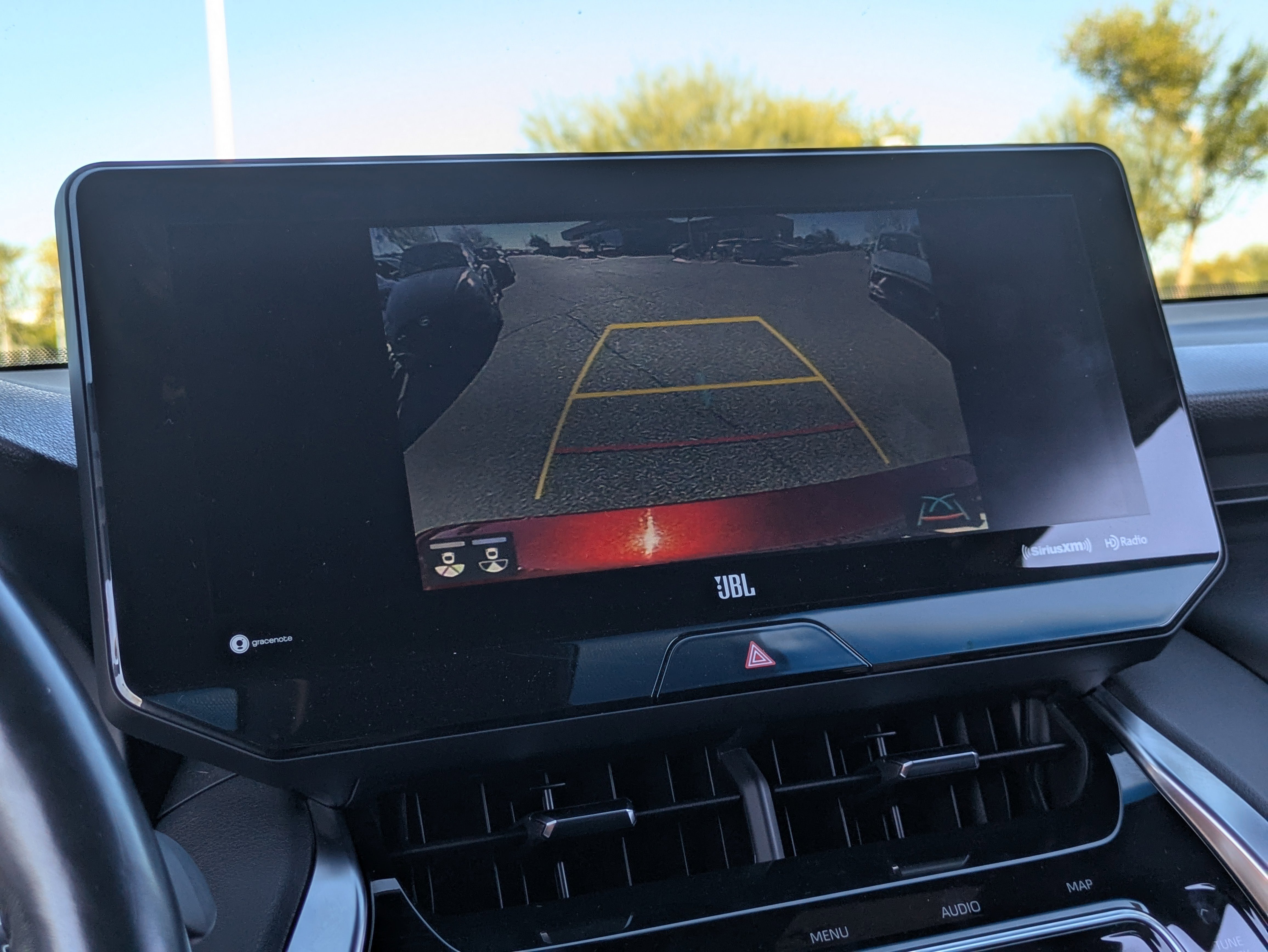 Used 2021 Toyota Venza XLE image 23