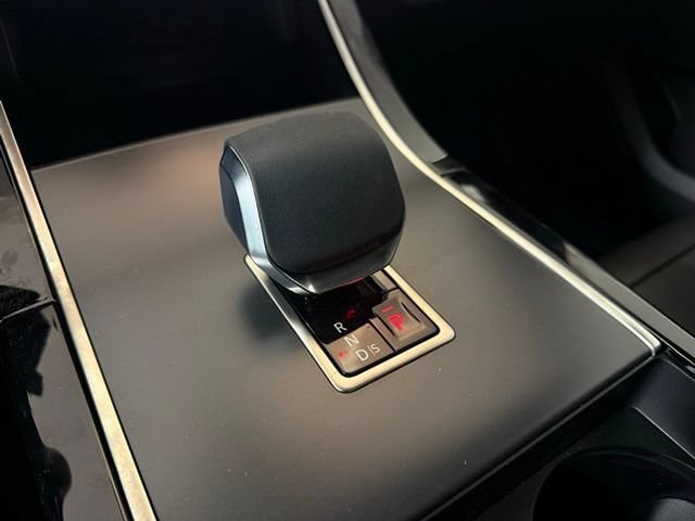 Certified 2026 Land Rover Range Rover Velar S AWD/4WD image 18