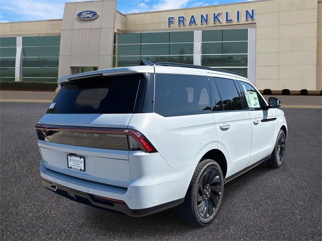 New 2025 Lincoln Navigator Reserve w/ Jet Appearance Package image 7