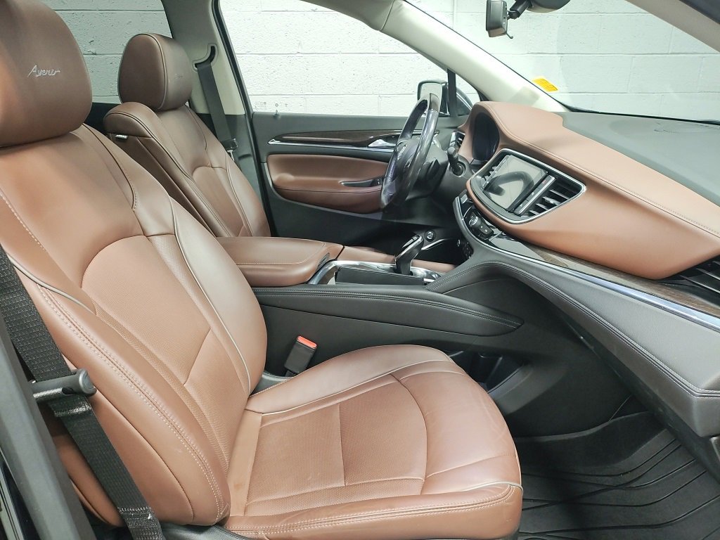 Used 2021 Buick Enclave Avenir w/ Avenir Technology Package image 7