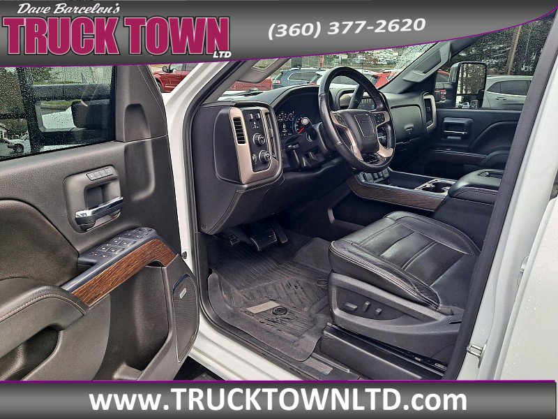 Used 2017 GMC Sierra 3500 Denali image 17