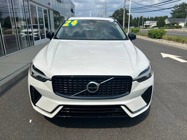 Certified 2024 Volvo XC60 B5 Plus w/ Climate Package AWD/4WD image 7