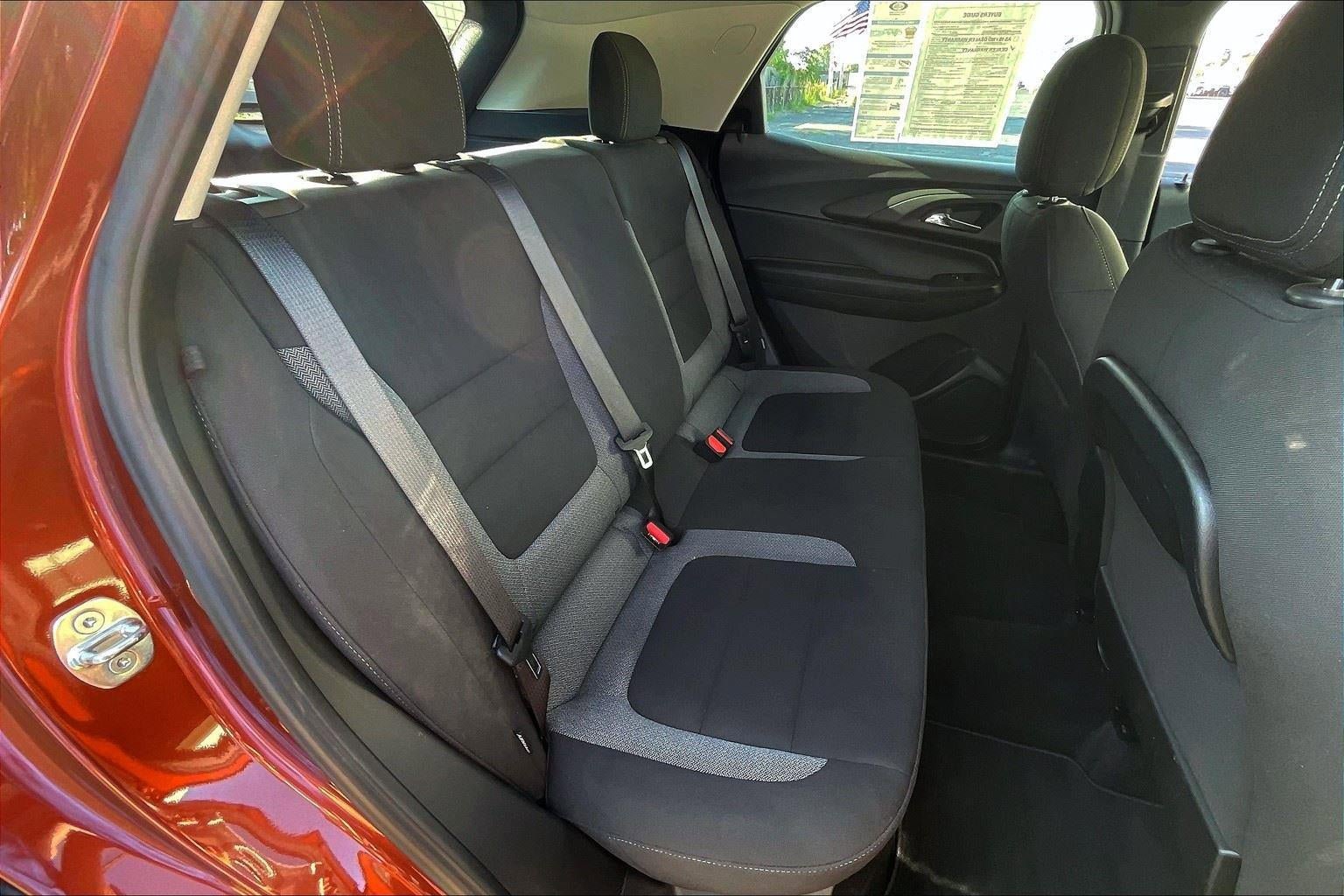Used 2021 Chevrolet TrailBlazer LS image 21