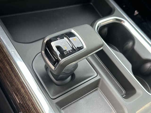 New 2026 GMC Sierra 1500 Elevation w/ LPO, Elevation Black Package image 13