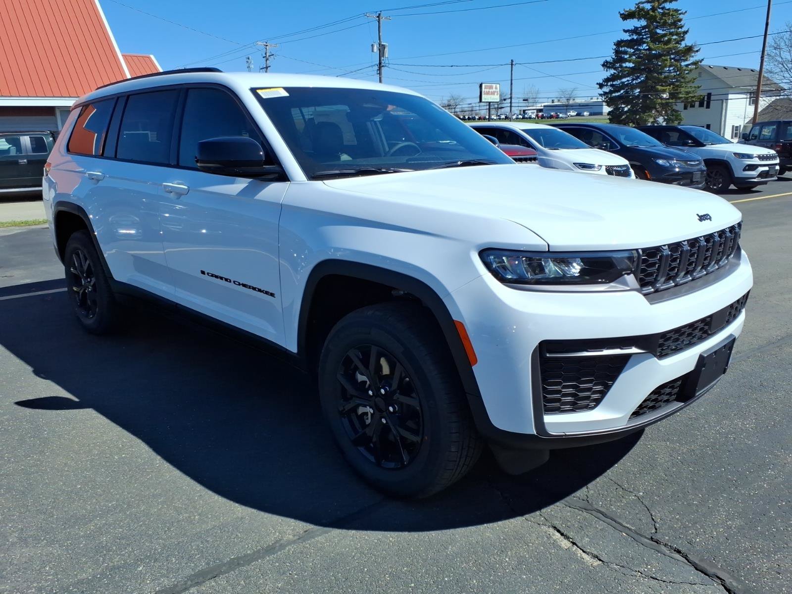 New 2026 Jeep Grand Cherokee L 4WD image 3