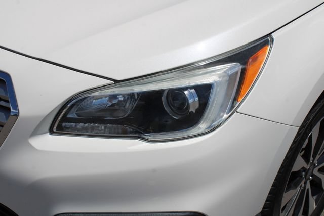 Used 2017 Subaru Outback 3.6R Limited AWD/4WD image 11