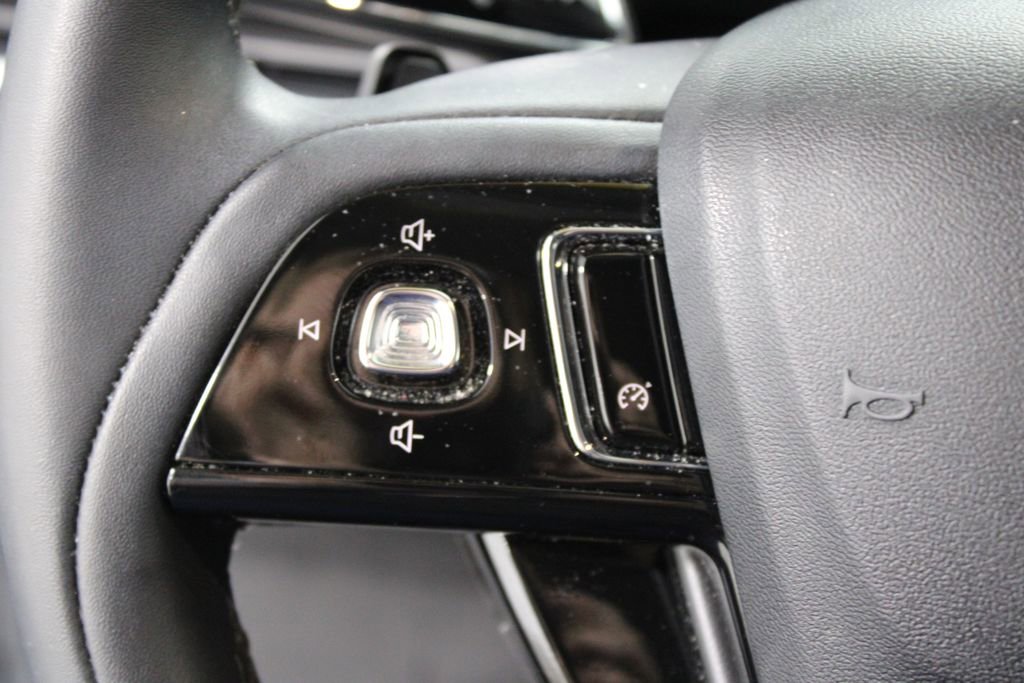 Used 2022 Lincoln Corsair Standard w/ Equipment Group 101A image 37