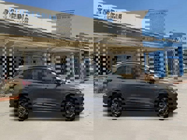 Used 2023 Ford Escape ST-Line w/ Tech Pack #1 image 4