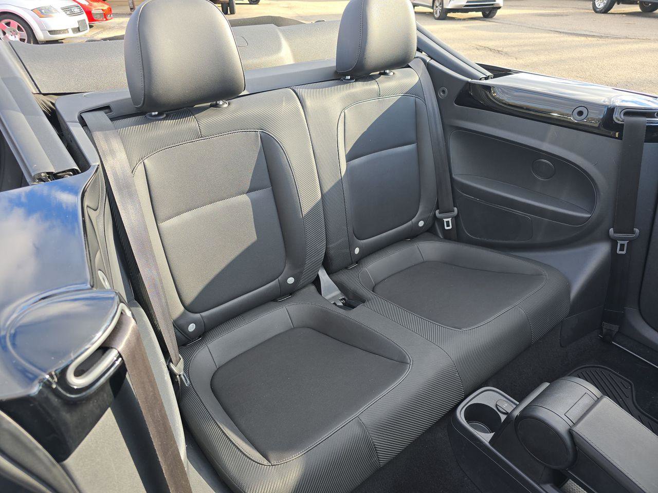 Used 2014 Volkswagen Beetle R-Line image 6