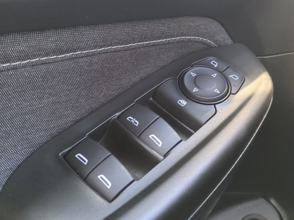 Used 2021 Chevrolet TrailBlazer ACTIV w/ Sun and Liftgate Package FWD image 27