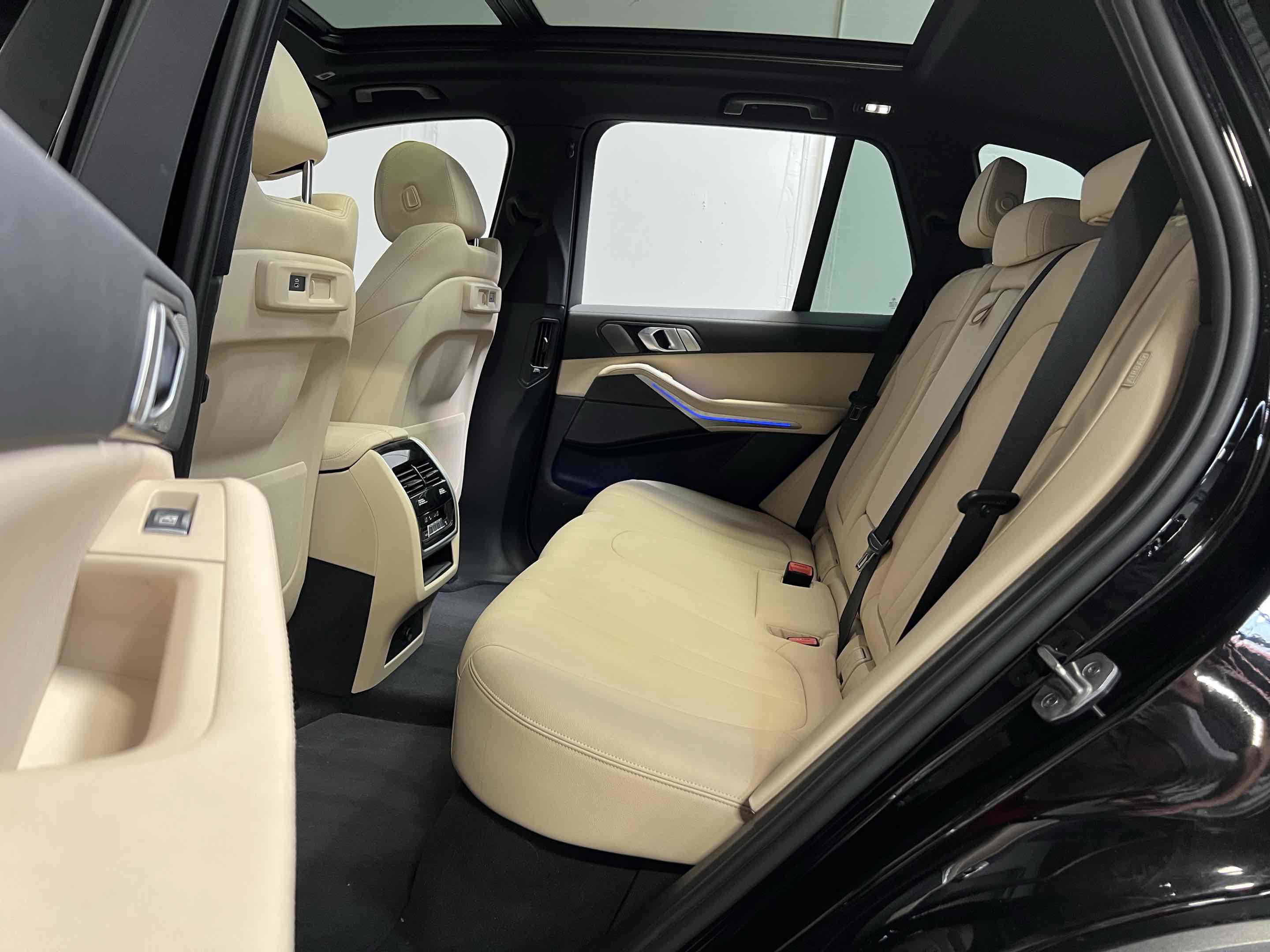 Used 2021 BMW X5 sDrive40i w/ Premium Package RWD image 34