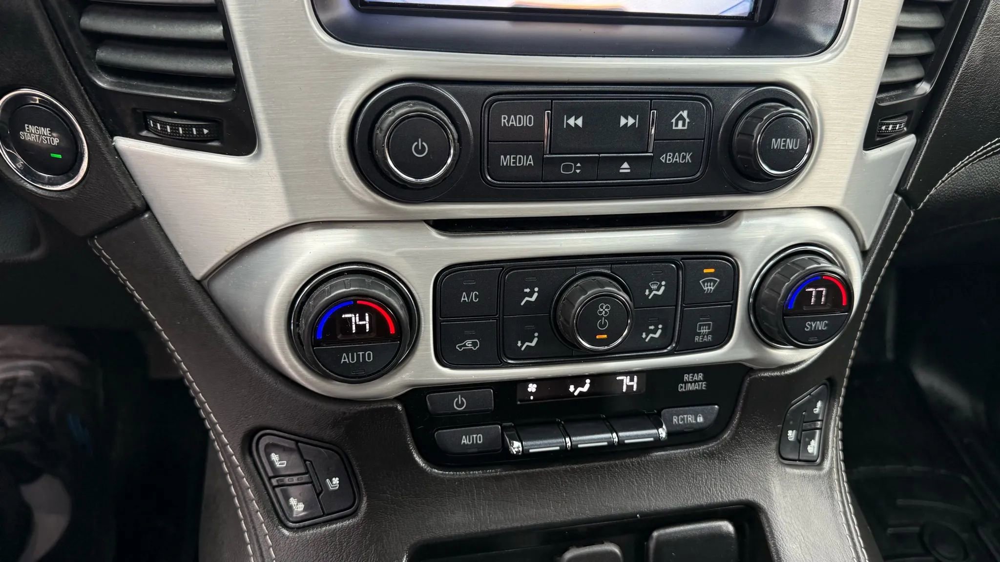 Used 2018 GMC Yukon SLT w/ Open Road Package image 18