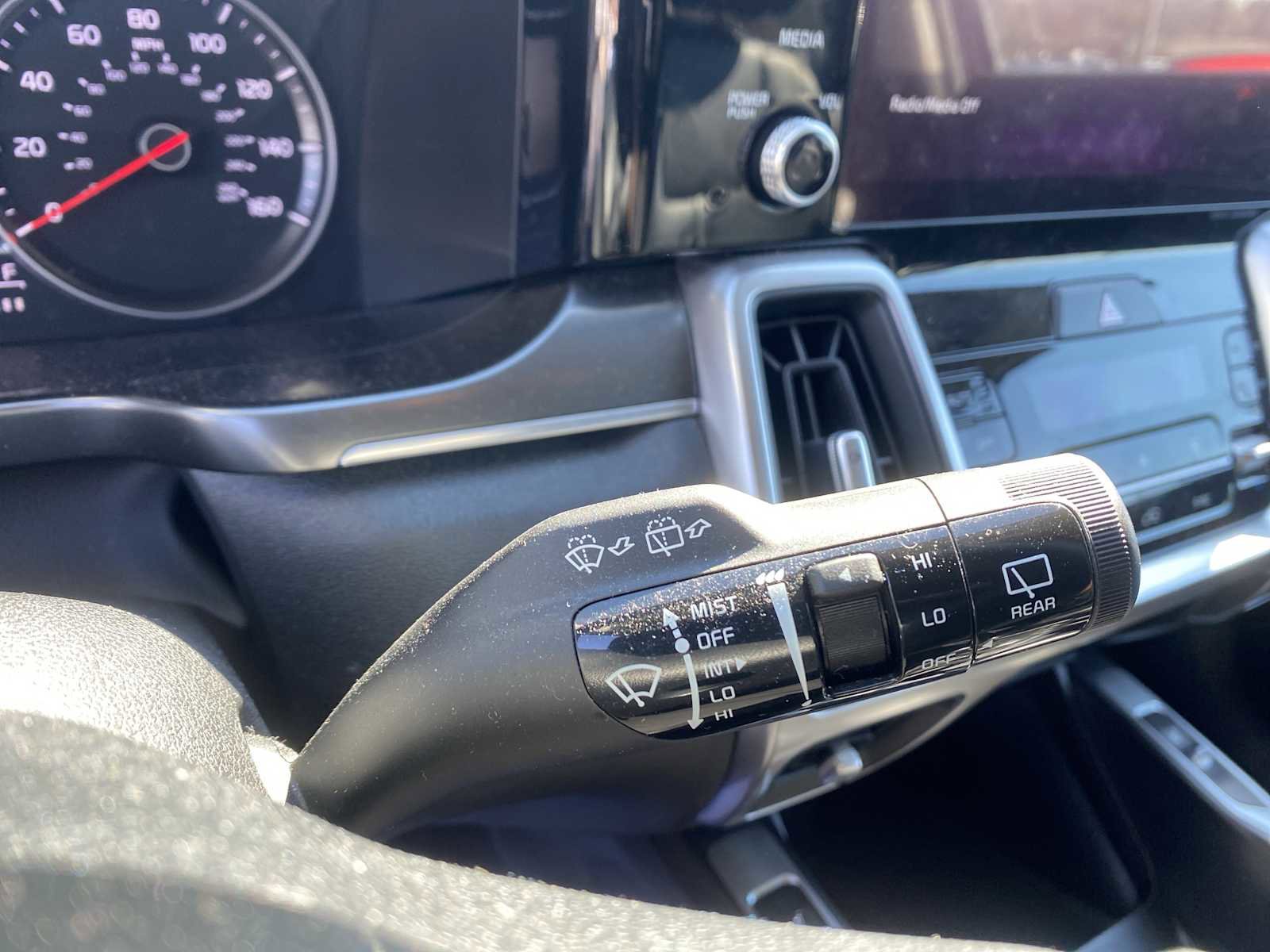 Used 2022 Kia Sorento S FWD image 23