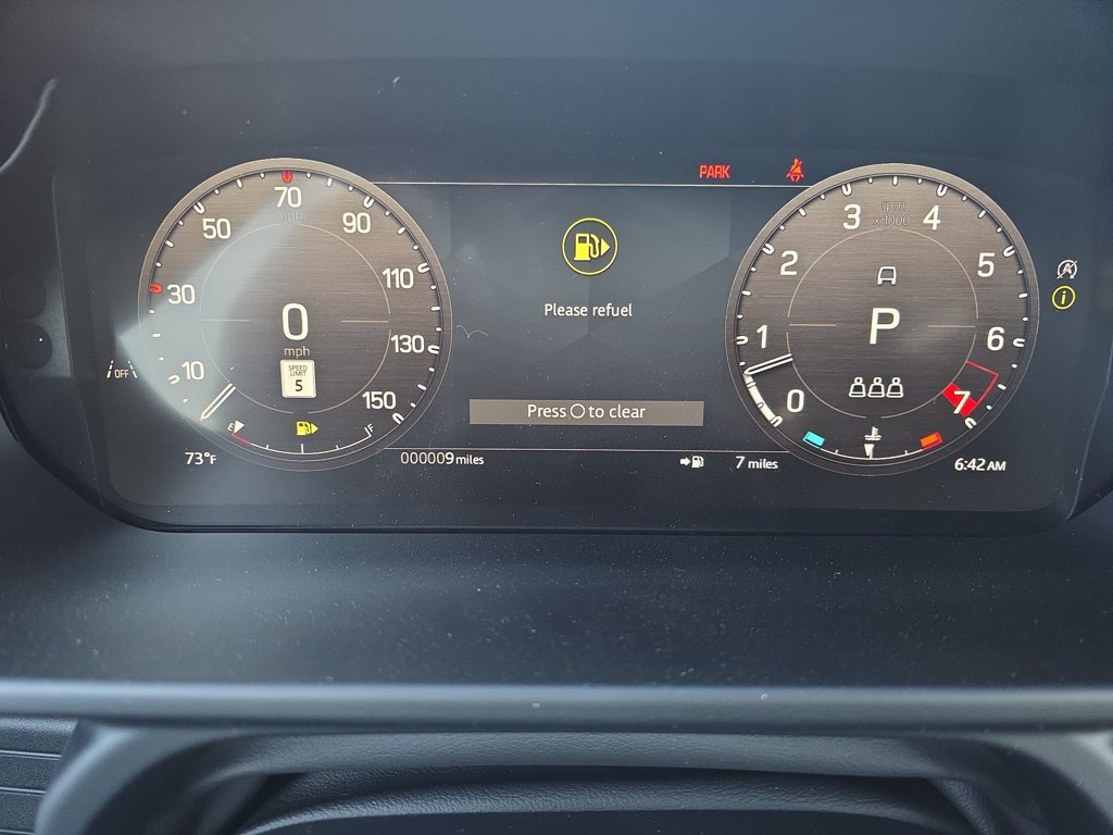 New 2026 Land Rover Defender 90 X-Dynamic SE AWD/4WD image 14