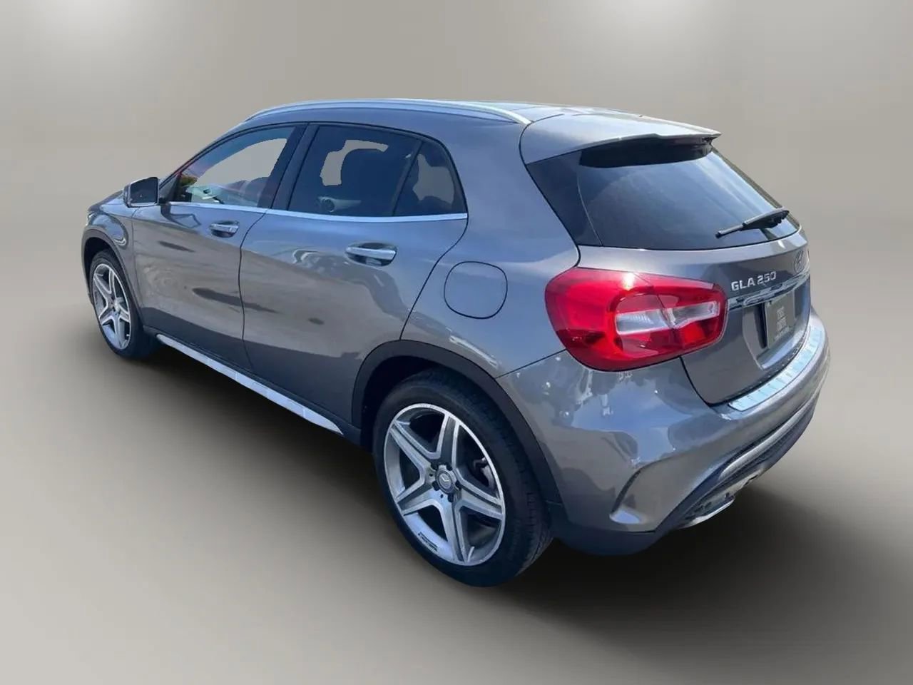 Used 2015 Mercedes-Benz GLA 250 image 6