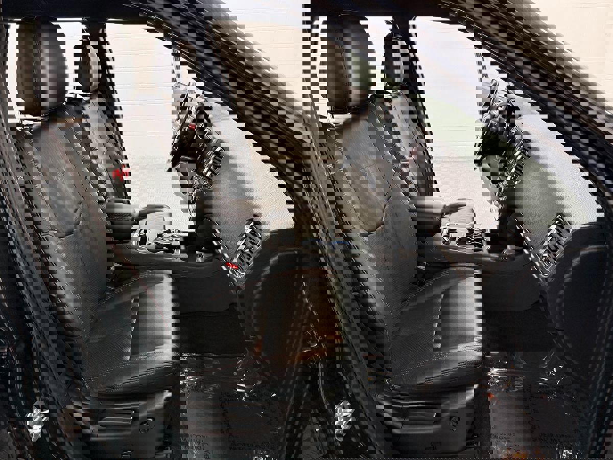 Used 2015 Dodge Durango R/T image 17