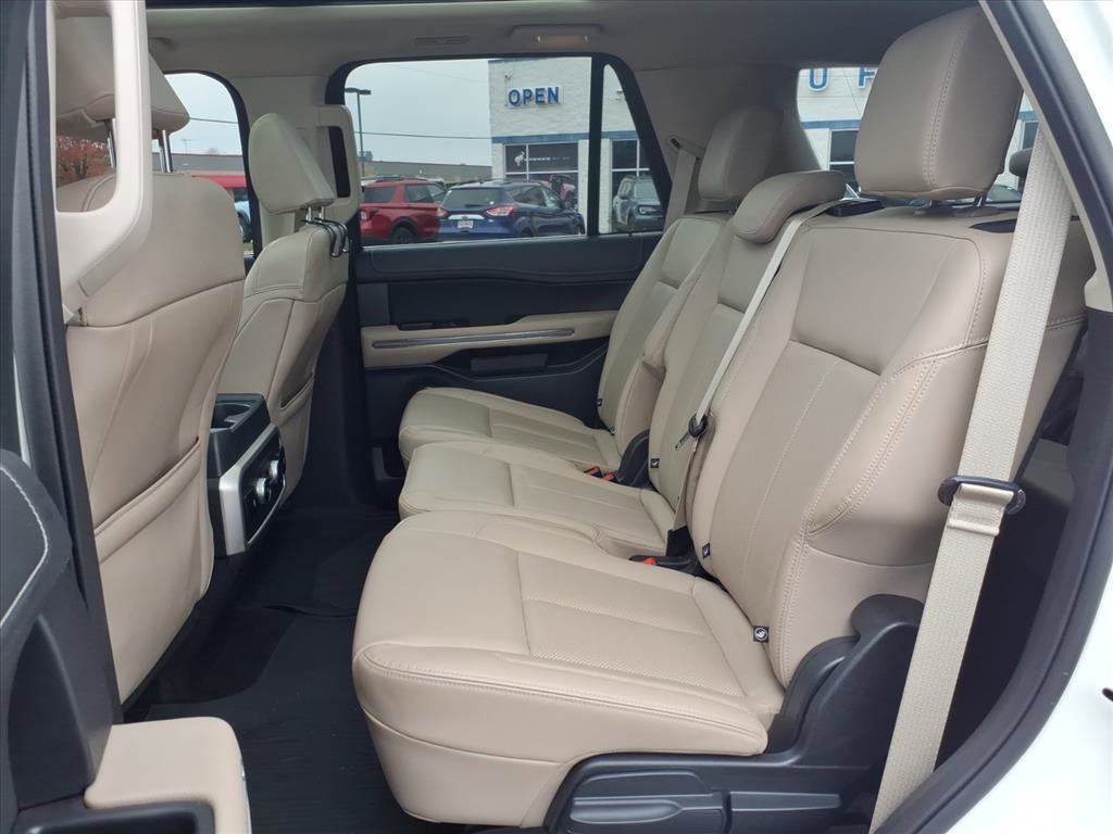 Used 2022 Ford Expedition XLT image 33