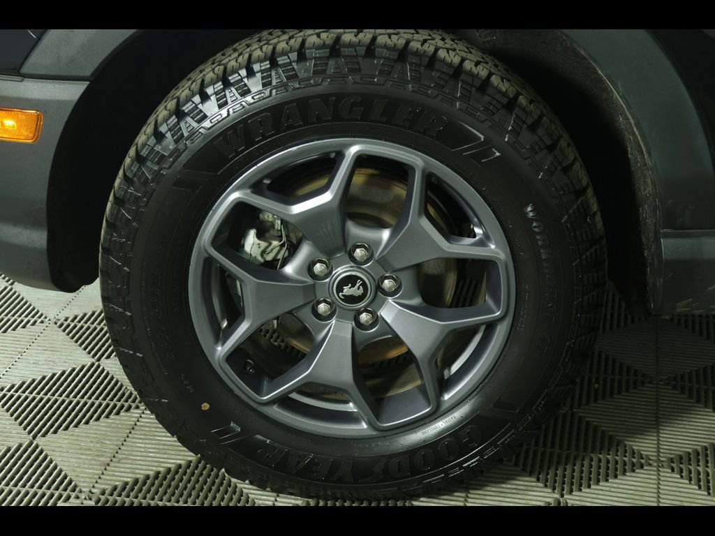 Used 2023 Ford Bronco Sport Badlands image 8