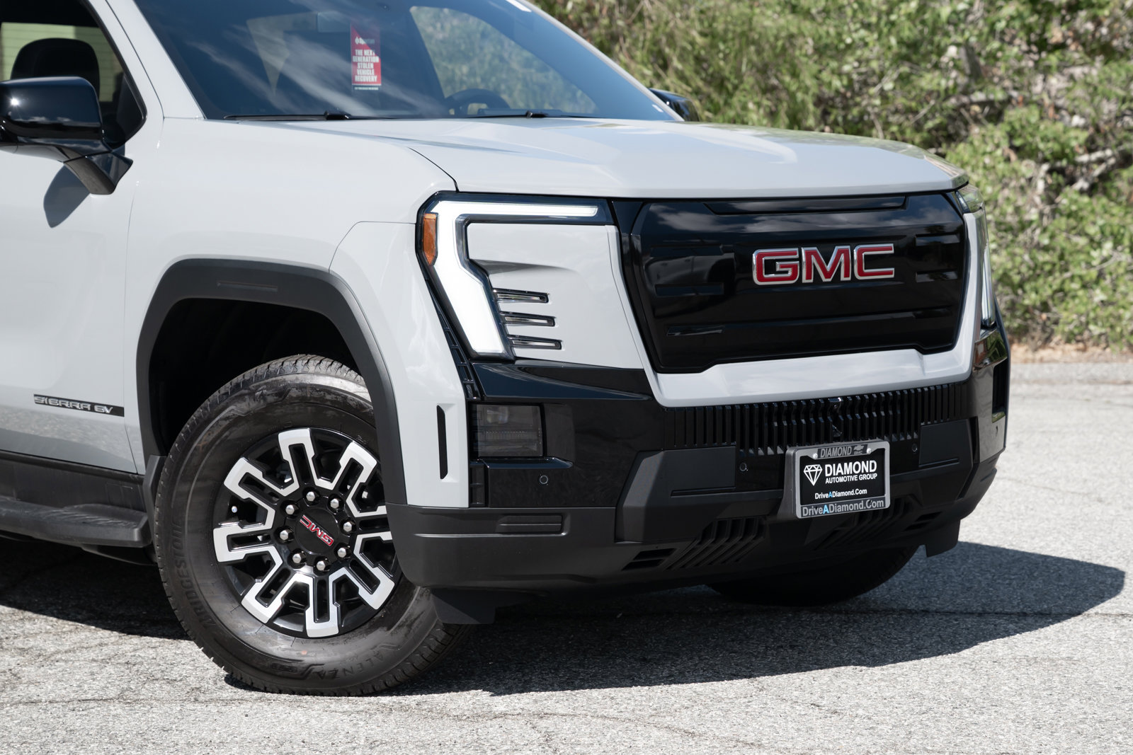 New 2026 GMC Sierra EV Elevation image 9