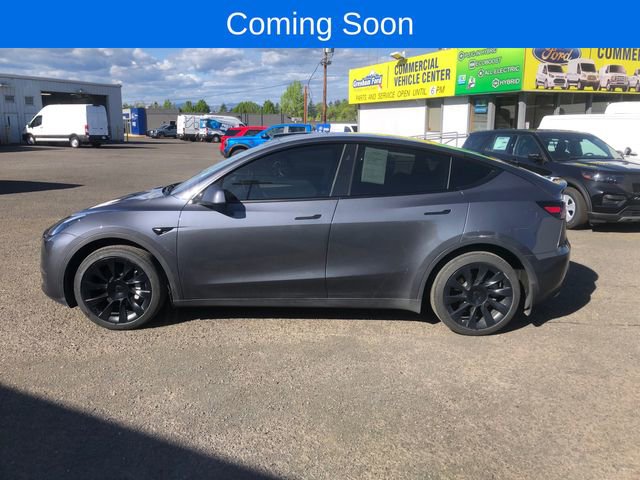 Used 2023 Tesla Model Y Long Range AWD/4WD image 2
