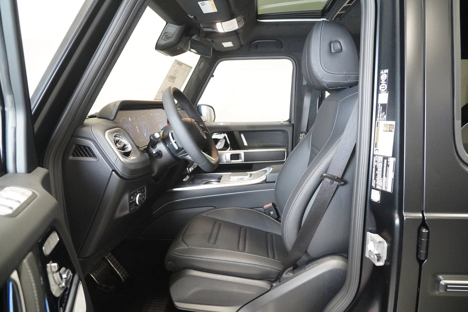New 2027 Mercedes-Benz G 580 e image 14