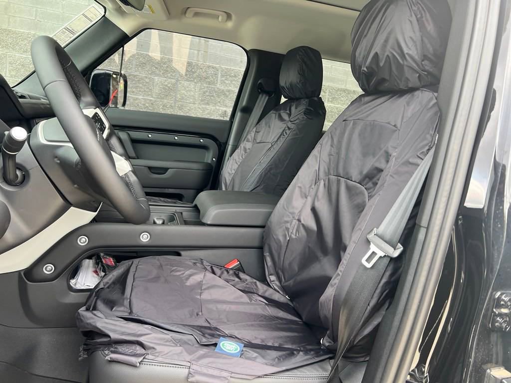 New 2024 Land Rover Defender 110 S image 7