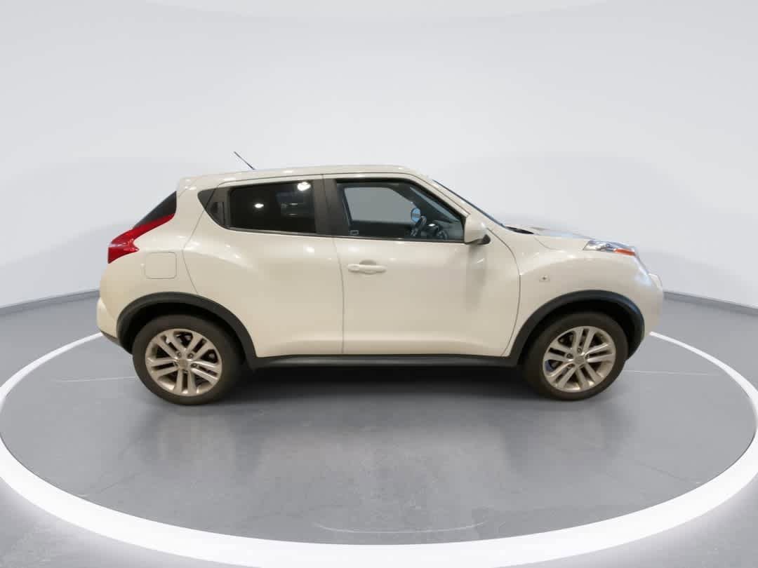 Used 2013 Nissan Juke SV image 9