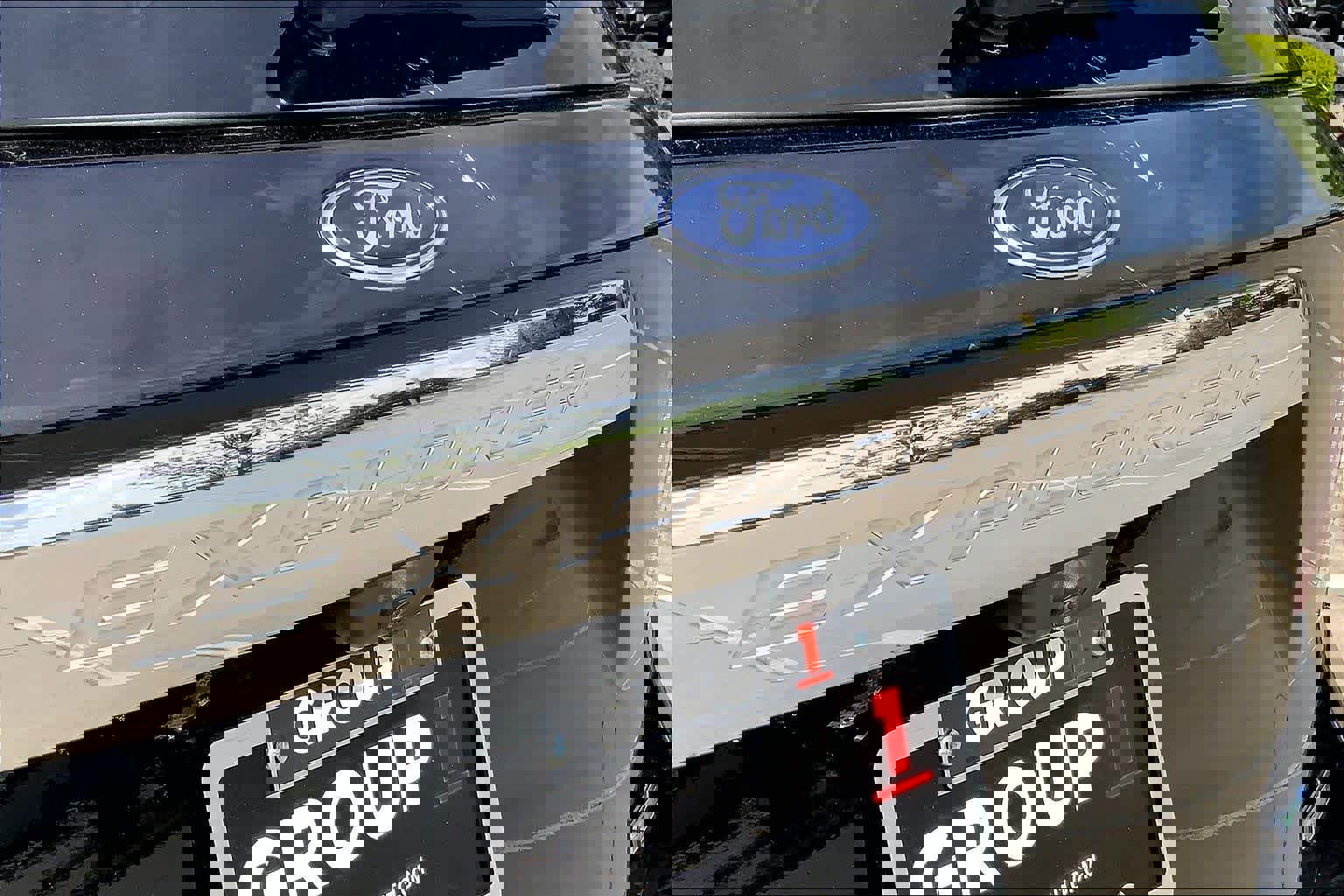 Used 2020 Ford Explorer XLT w/ Equipment Group 202A image 32