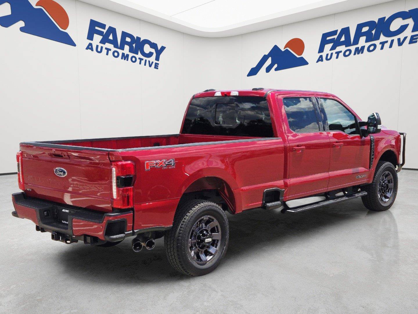 Used 2024 Ford F350 Lariat w/ Sport Appearance Package AWD/4WD image 4