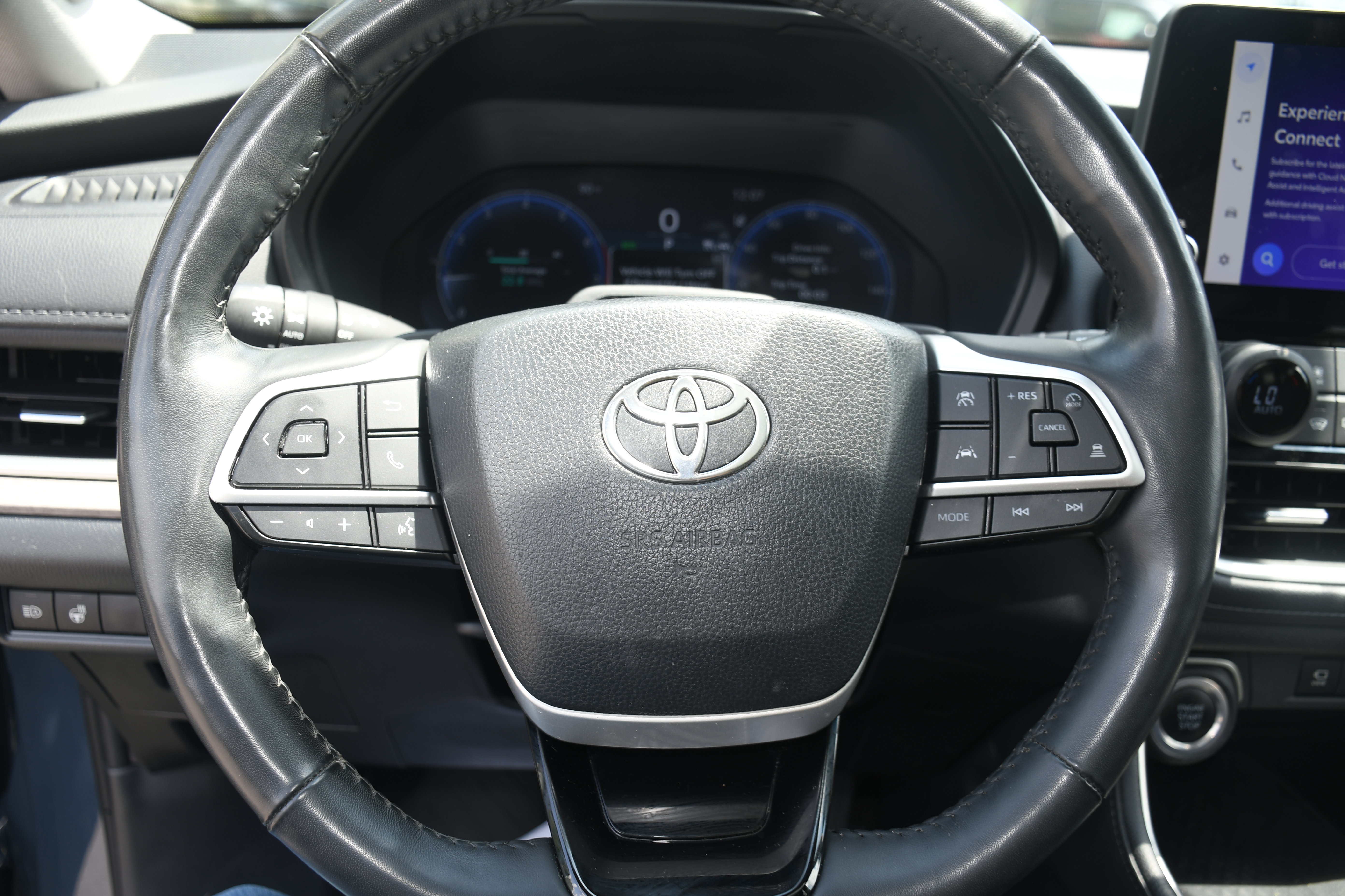 Certified 2024 Toyota Grand Highlander AWD image 14